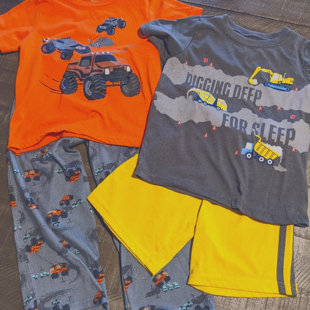 2 Sets of Boys PJs Size 5T